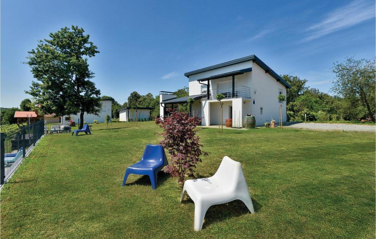 8 Bedroom Lovely Home In Durdevac Ðurđevac Exterior foto
